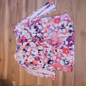 Cubism size M Women's Colorful Shirt!